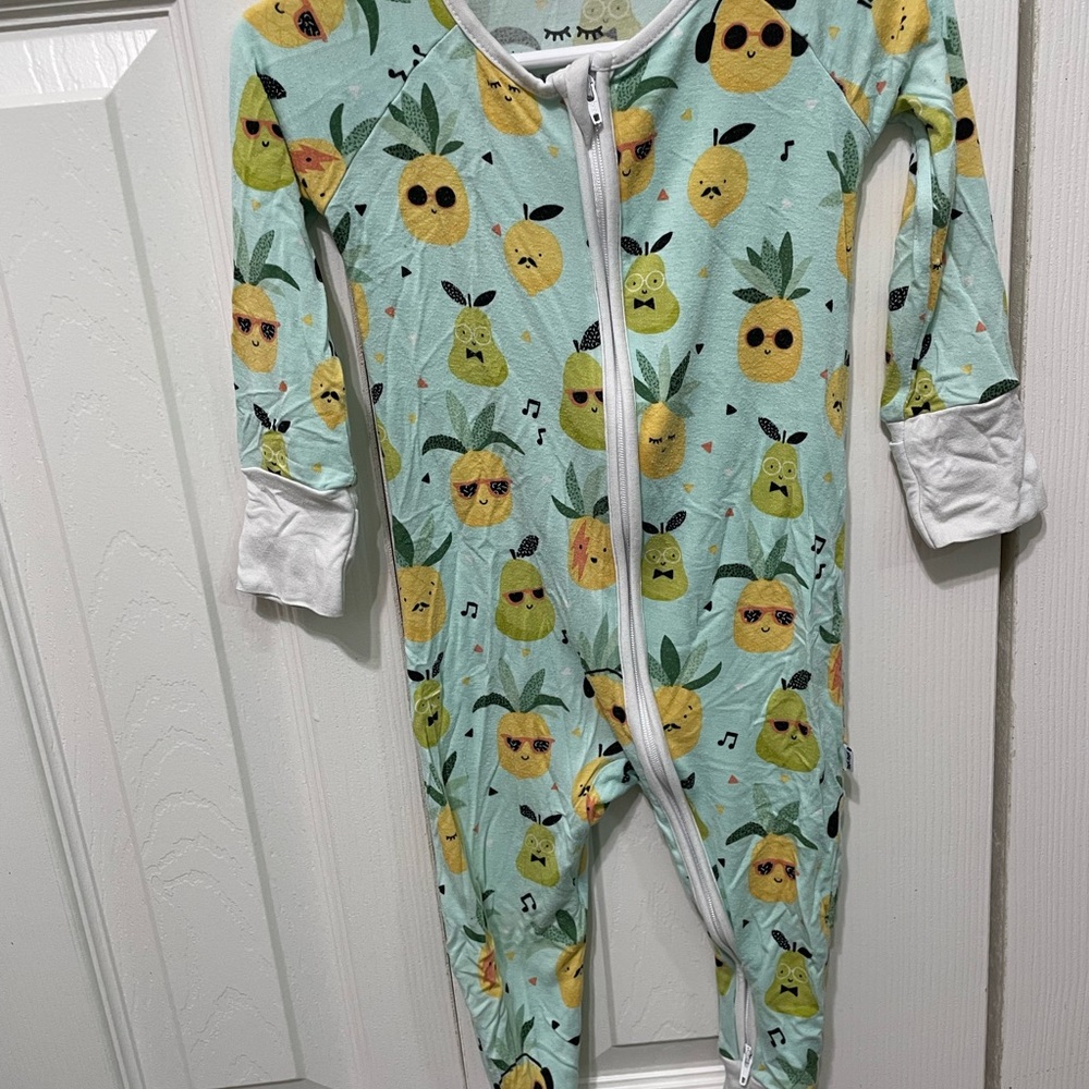 Little Sleepies Zippies Pineapples 6-12 months